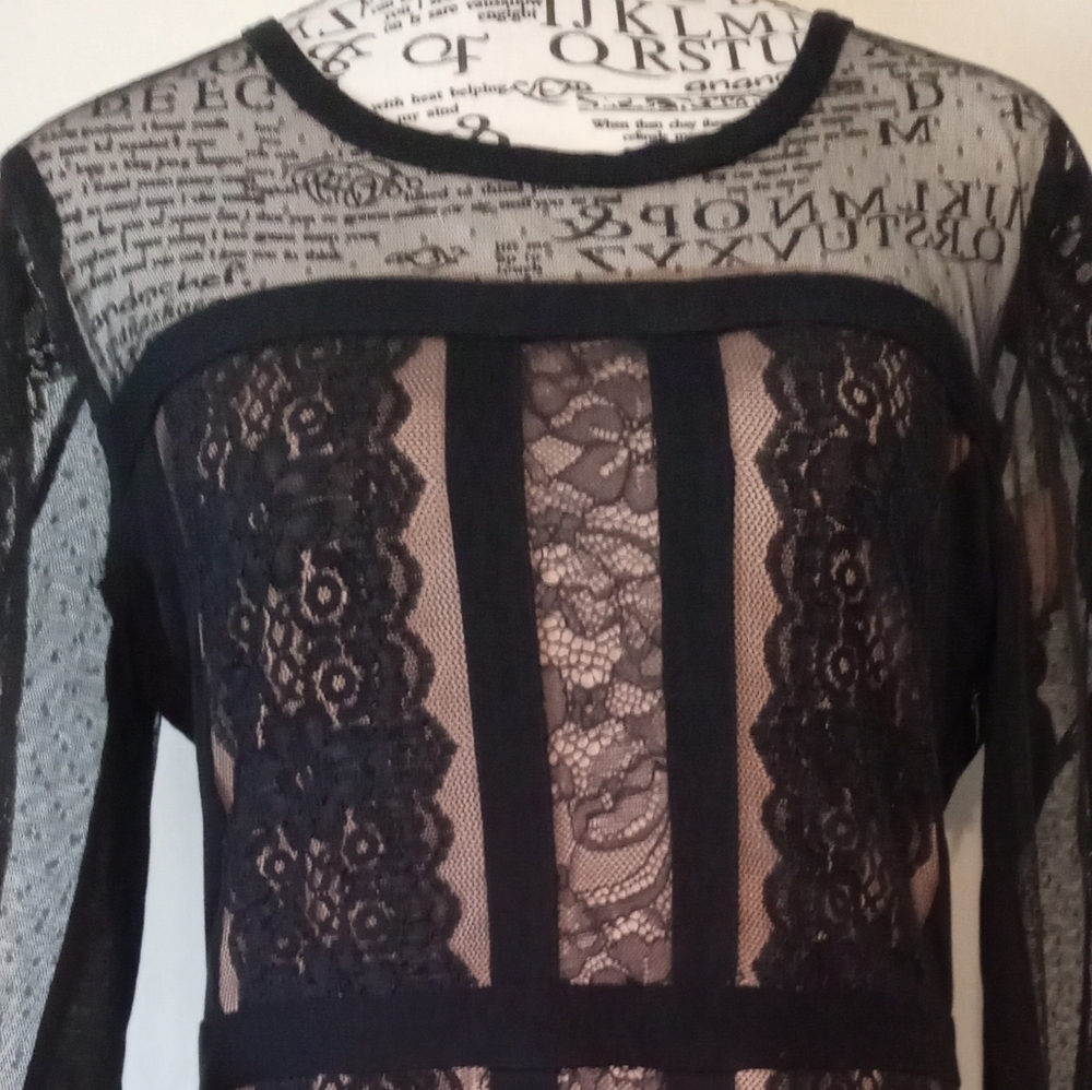 BCBG Maxazria Black Lace Long Sleeves Cocktail Dress Size M - Picture 5 of 13